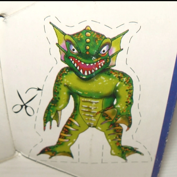 VTG Saucer Launcher Disc Shooter with 10 Discs - Picture 10 of 11